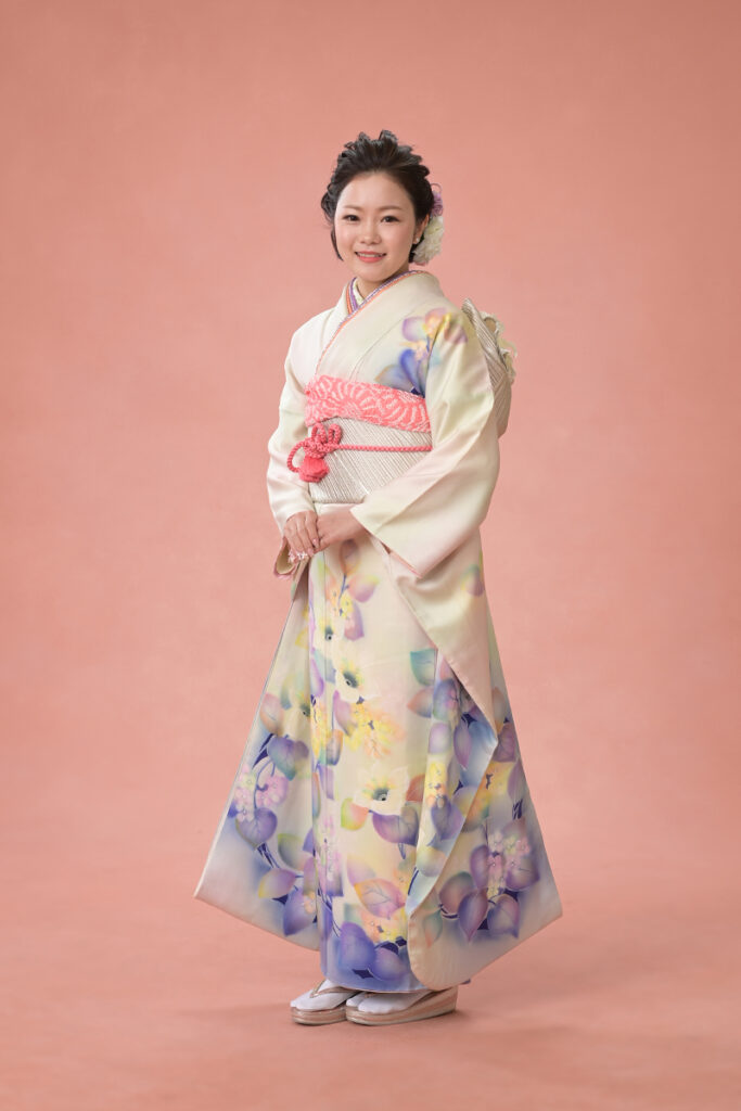 華やかな振袖姿の成人写真｜水戸市 大林写真館