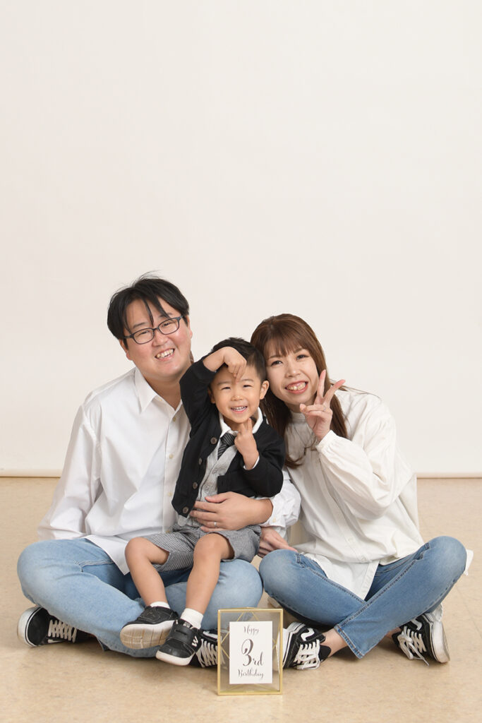 水戸市のセルフ写真館で撮影した家族写真｜大林写真館