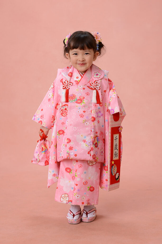 水戸市の写真館で撮影した七五三の女の子の記念写真|大林写真館